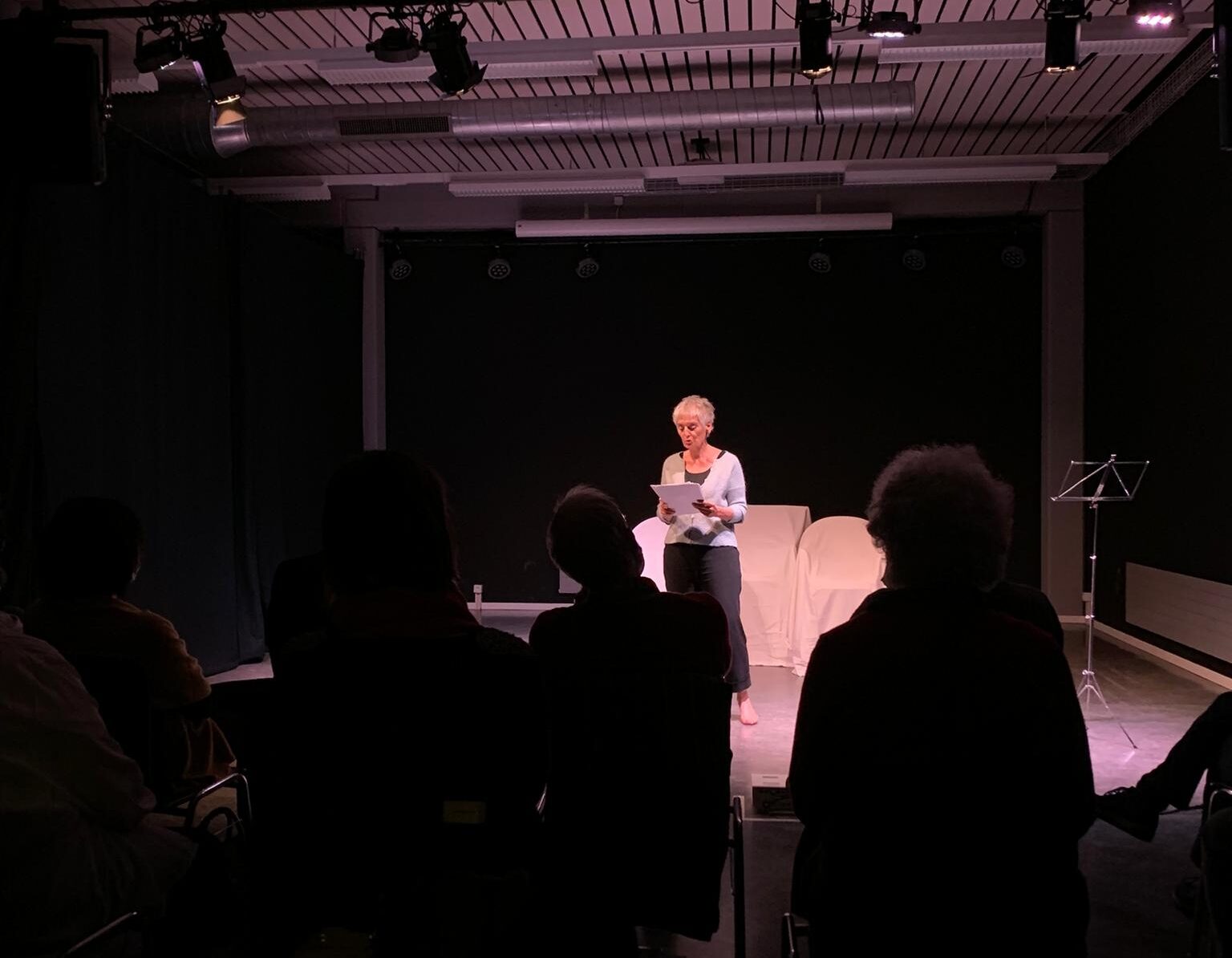 Comment sommes-nous descendus vers la mer si tard dans la nuit?